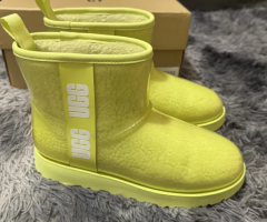 Uggs unusual color original