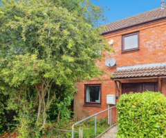 2 bedroom house Milton Kenynes 40% Shared Ownership House No Chain Above  In Need Of Modernisation