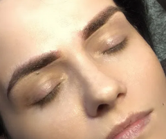 Permanent makeup of eyebrows and lips