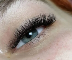 Permanent makeup of eyebrows and lips