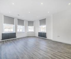 Stunning  - Ideal For First-Time Buyers Or Buy To Let Investors, Rippolson Road, Plumstead SE18