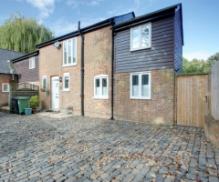 Frogmore Street, Tring