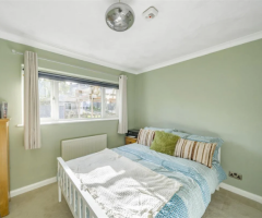 A semi detached family home Verney Close Berkhamsted - 8