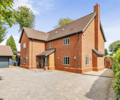 5 bedroom detached family house Ashlyns Grove, Berkhamsted, HP4 - 7