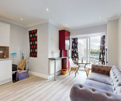 1 Bed Flat, High Street, Bushey, WD23