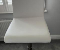 1 x white bar stool chair for free