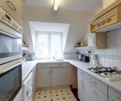 2 bed flat for sale Greenes Court, Lower Kings Road, Berkhamsted HP4
