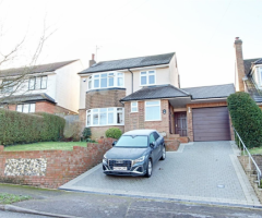 3 bed detached house for sale Finch Road, Berkhamsted