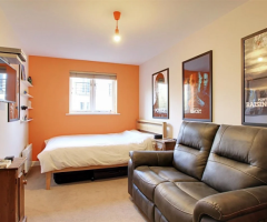 2 bed flat for sale Ovaltine Drive, Kings Langley WD4 - 9