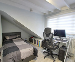 Five bedrooms semi-detached family home Toms Lane, Kings Langley - 8