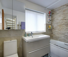 Five bedrooms semi-detached family home Toms Lane, Kings Langley - 9