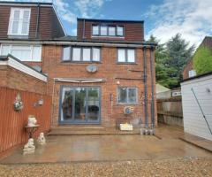 Five bedrooms semi-detached family home Toms Lane, Kings Langley - 11