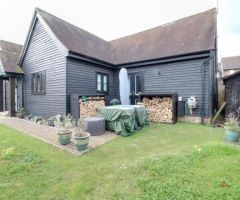 The Barn, New Hall Mews, Bovingdon