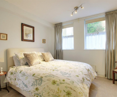 Lincoln Court, Berkhamsted HP4 - 7