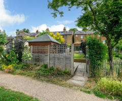 Station Road, Berkhamsted - 13