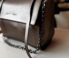 Leather bag