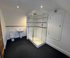 Detached 6 bedroom House in gated woodland location NORTHWOOD, Pinewood Close