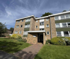 SPACIOUS ONE BED FLAT CARPENDERS PARK, By the Wood, Cholesbury