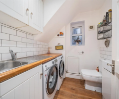 Meadow Way, Kings Langley - 6