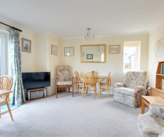 2 bed flat for sale Saddlers Walk, High Street, Kings Langley