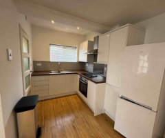 BUSHEY, Highfield Road  studio