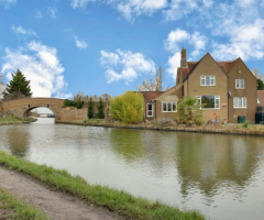 Brownlow Lodge, Ivinghoe - 12