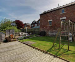 Goldfield Road, Tring - 12