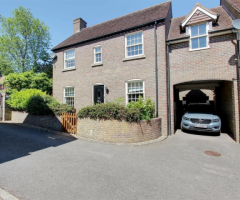 Harrow Yard, Tring