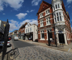 Unique Luxury Studio Apartment Set In Heart Of Hemel Old Town!
