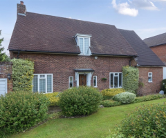Bridgewater Road, Berkhamsted - 1