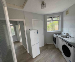 Studio Bungalow with private patio garden, SOUTH OXHEY, Hayling Road