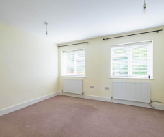 Stunning two bedroom House - 12