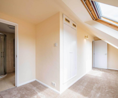 Spacious family home - 15