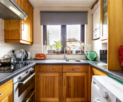One-Bedroom Ground Floor Maisonette – Parking – Available Now