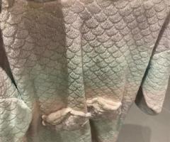 Blanket hoodie for girls
