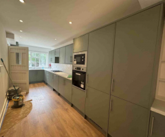 UNIQUE 4 bedroomed, 3 reception, BUSHEY, Bournehall Road