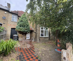 UNIQUE 4 bedroomed, 3 reception, BUSHEY, Bournehall Road - 10