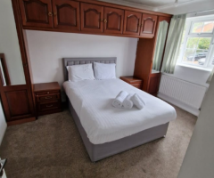 5 Bed Detached House, Hunting Gate, HP2 - 12