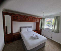 5 Bed Detached House, Hunting Gate, HP2 - 13