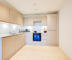 1 Bed Flat, Orchid Court, WD17 5 minutes walking distanse from Watford Junction Station