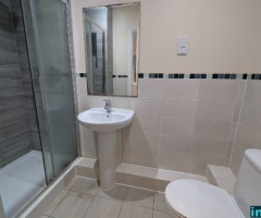 2-bedroom, 2-bathroom flat in a peaceful residential area of Chesham - 9