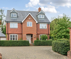 Flora Avenue, Aston Clinton