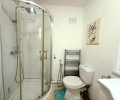 3 bedroom  The Parade, High Street, Watford