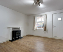 Tring Road, Wilstone