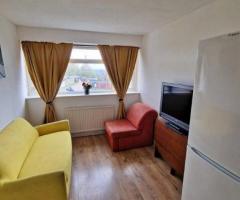 1 bed for rent Borehamwood All utility bills included