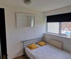 1 bed for rent Borehamwood All utility bills included