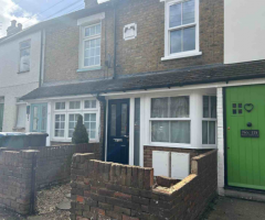 OXHEY VILLAGE, Pinner Road - 10