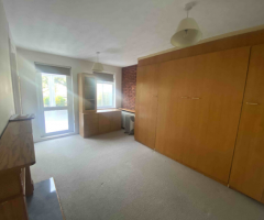 GROUND FLOOR GARDEN STUDIO FLAT BUSHEY VILLAGE, Oak Path