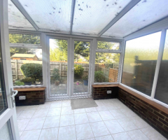 GROUND FLOOR GARDEN STUDIO FLAT BUSHEY VILLAGE, Oak Path